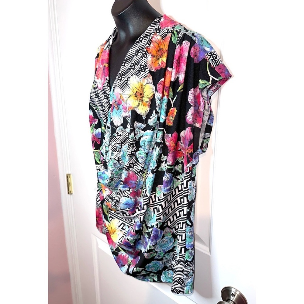 Colorful blouse - Picture 3 of 4